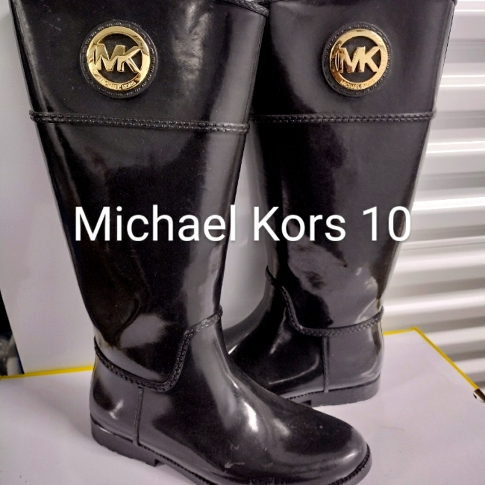 Michael Kors 10 black boots